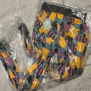 Disney Sandy Claus pants